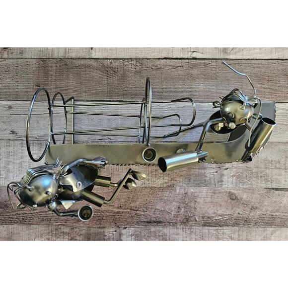 Couple at the Bar Metal Wine Bottle Holder - Picture 6 of 11